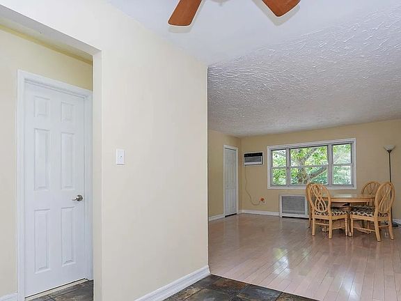 3rd image of 353 Bay 8th St #8