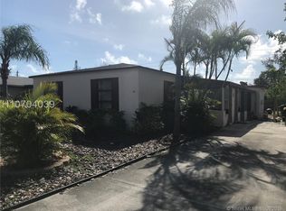 38 SE 6th St, Dania, FL 33004