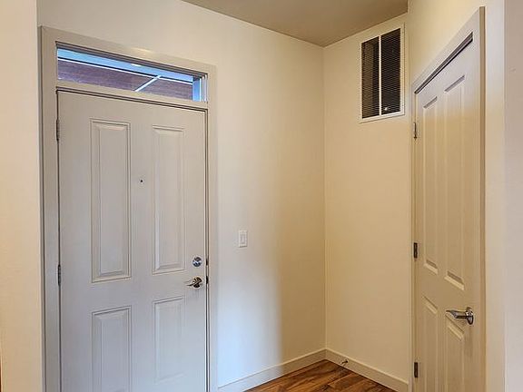 4th image of 712 W Spruce St APT 404