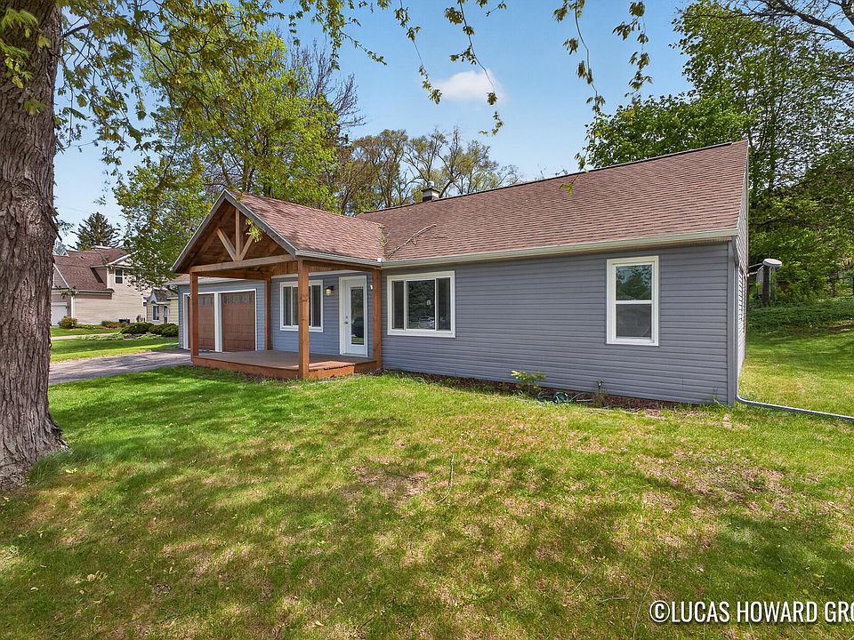 1st image of 3054 Thorncrest Dr SE