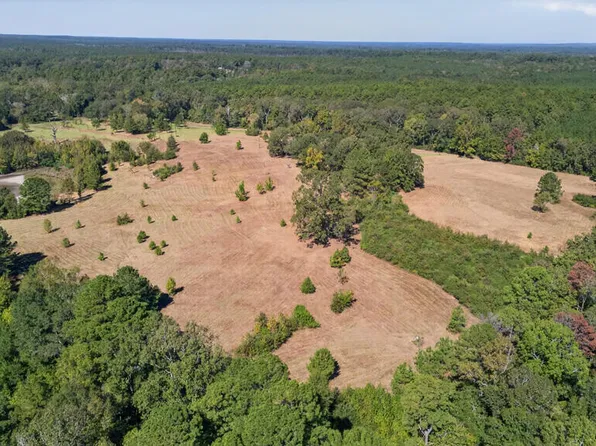 825 Bennett Dr, Hemphill, TX 75948