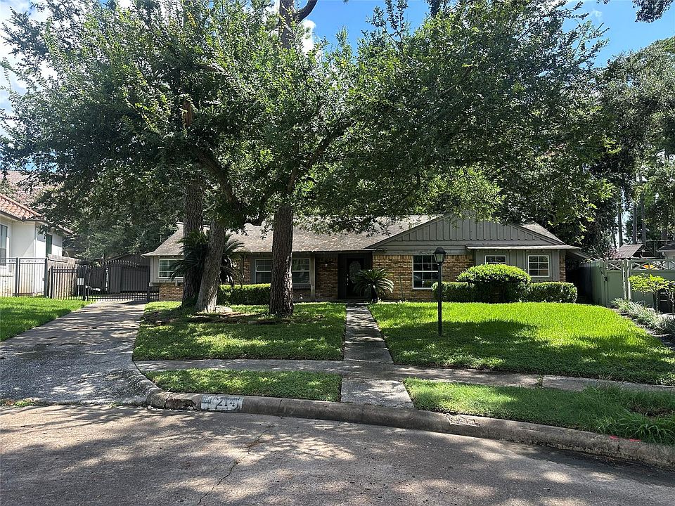1st image of 214 Mignon Ln