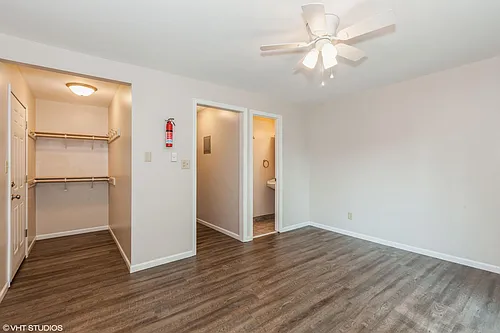 821 N Gladstone Ave #4 Photo 1 821 N Gladstone Ave #4 Photo 1