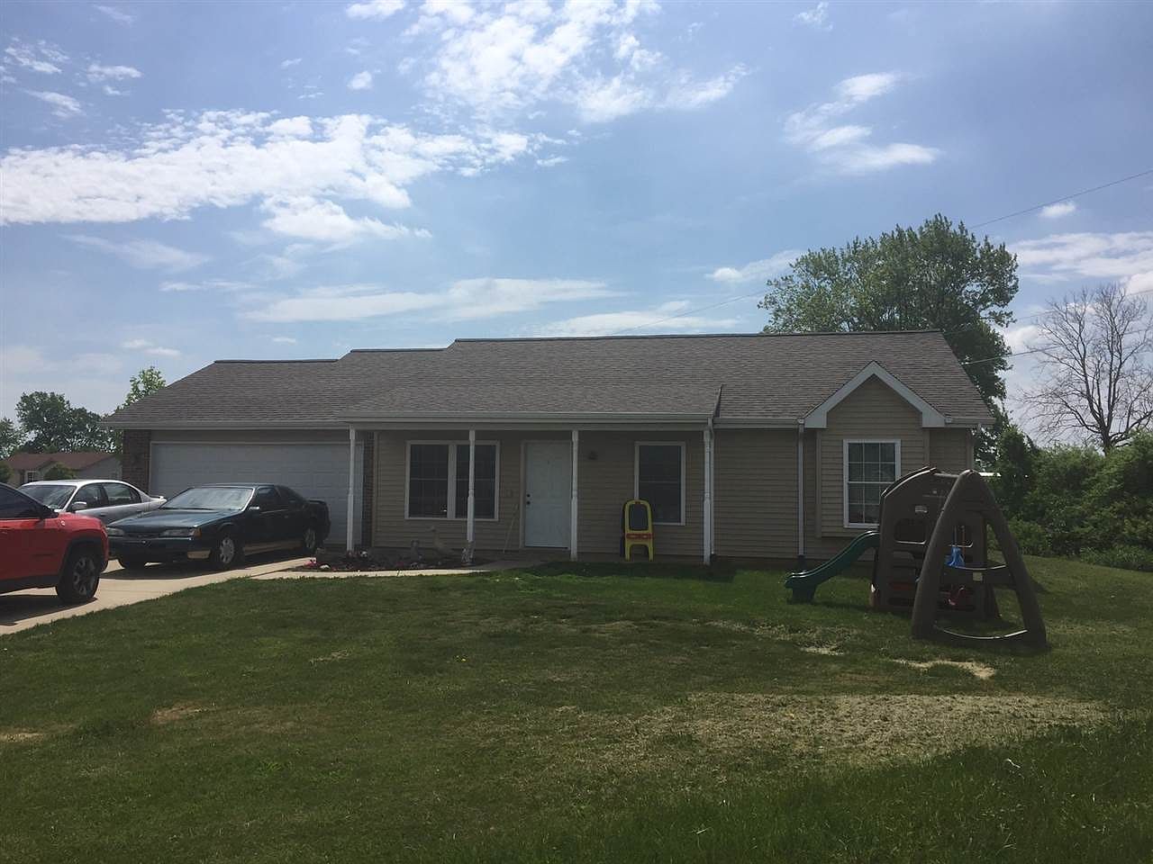 1425 Colonial Ct, Berne, IN 46711 Zillow