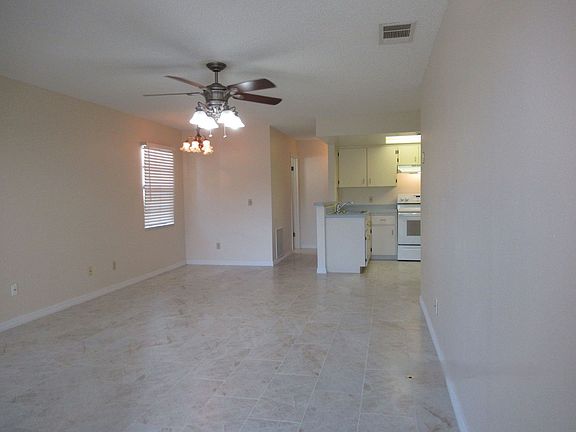 3rd image of 127 Sunnyside Dr