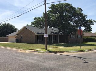 501 SW 15th St, Seminole, TX 79360