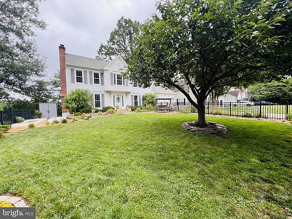 3rd image of 3705 Aquia Dr