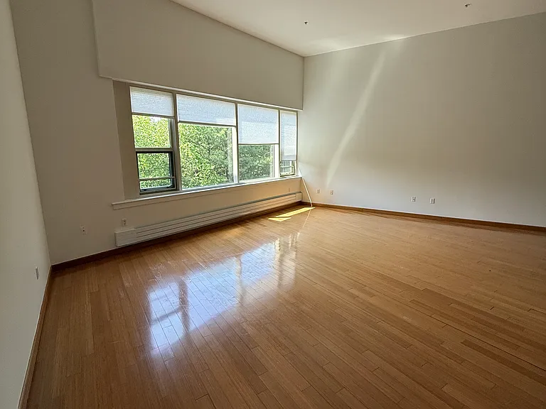 290 Pleasant St #312 — Photo 12