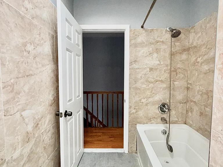 1531 Cottman Ave — Photo 39