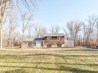 1917 Saunders Rd, Riverwoods, IL 60015