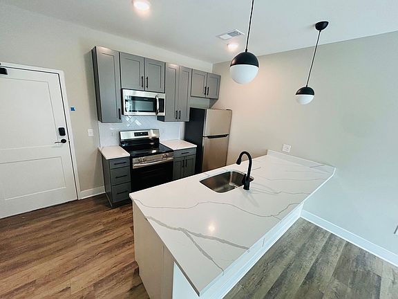 2nd image of 4701 Forest Hill Ave #209