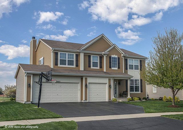 1st image of 9885 Berkshire Ln
