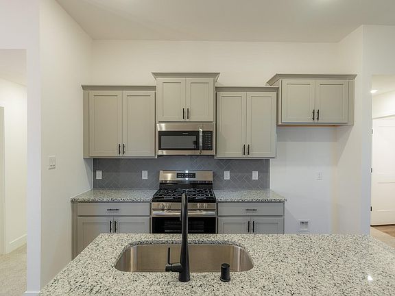 2nd image of 4406 W Bayou Maison Cir