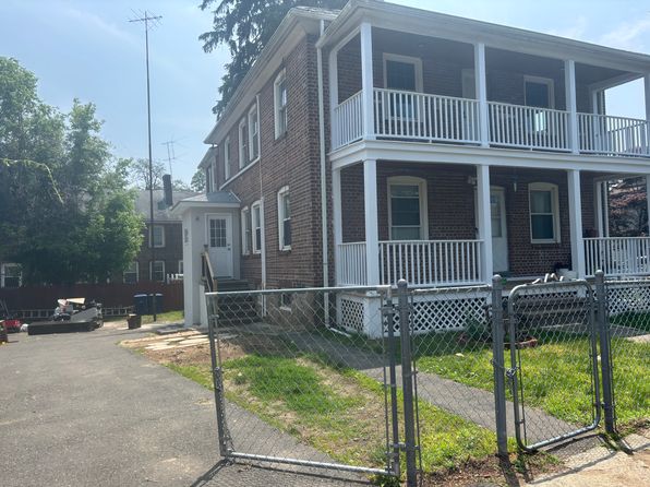 8 Horace St #1