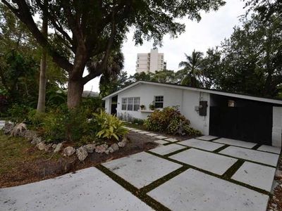 830 NE 70th St, Miami, FL, 33138