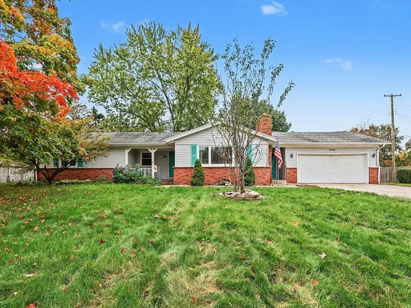 840 Glenwood St, Jenison, MI 49428