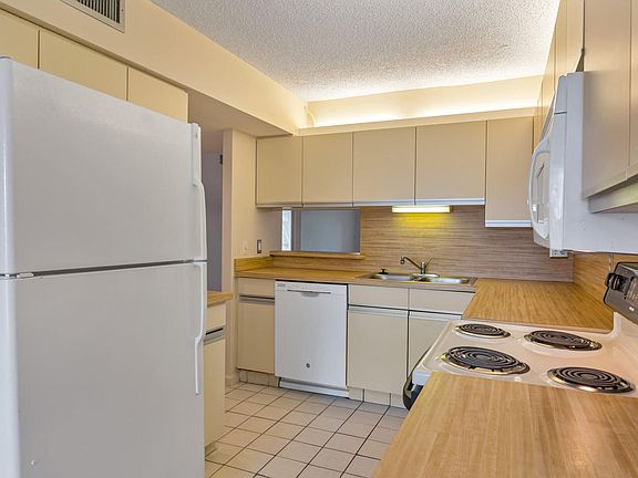 2nd image of 10187 Mangrove Dr APT 203