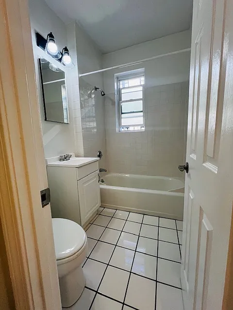 2 bed, 9999 sqft, $3,750 — Photo 4