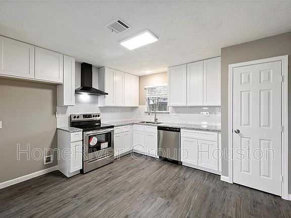 5th image of 4702 Kennedy Heights Blvd