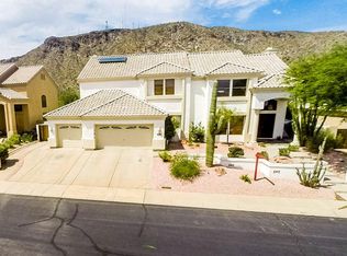 916 E Desert Flower Ln, Phoenix, AZ 85048