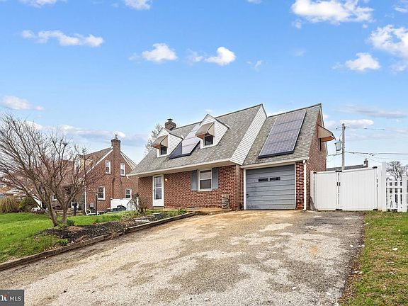 3rd image of 522 Amosland Rd