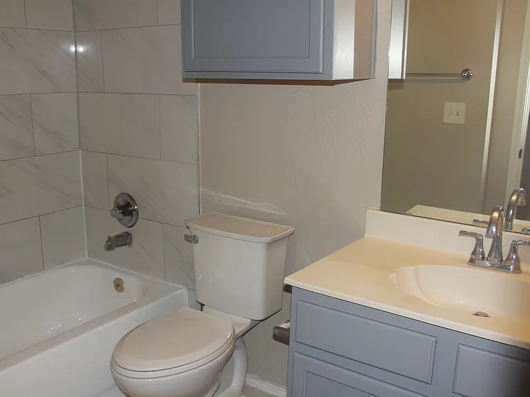 4304 Lone Rock Ct — Photo 14