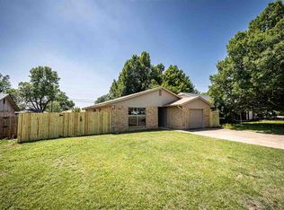 6310 NW Maple Ave, Lawton, OK 73505
