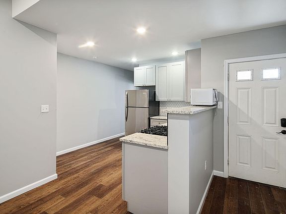 5th image of 656 N Brooklyn St Floor 1