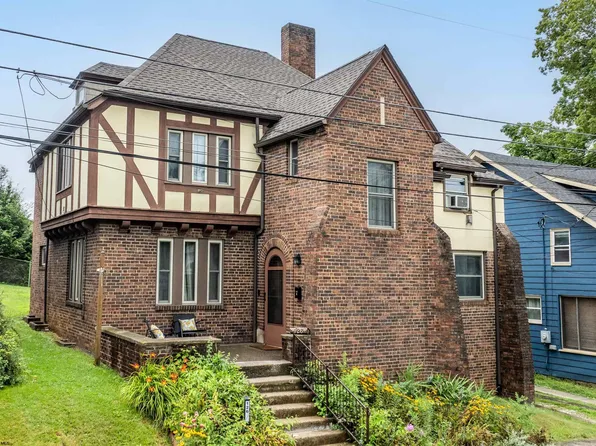 126 Simpson St, Morgantown, WV 26501
