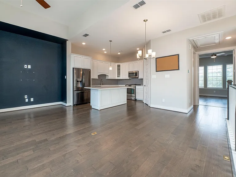 963 Lilly Flower Ln — Photo 14