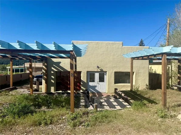 8 Highway 38, Questa, NM 87556