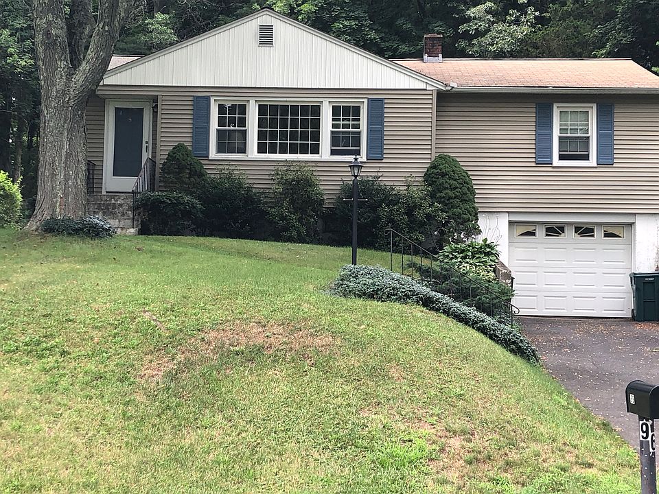 2nd image of 96 Rockview Dr