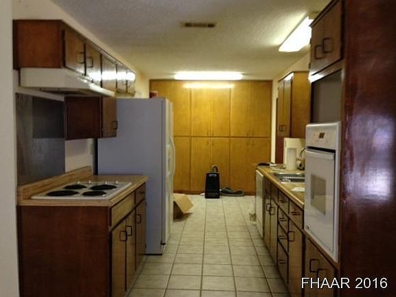 5th image of 28 Snell Dr