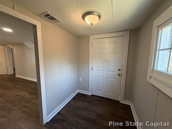 3rd image of 142 E Forest Dr