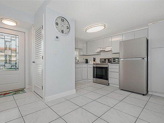 2nd image of 9720 S Hollybrook Lake Drive #109