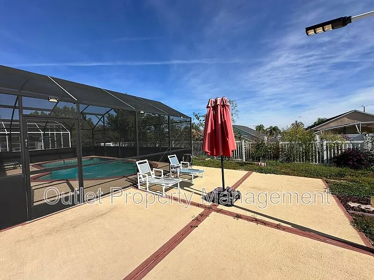 645 Majesty Dr — Photo 18