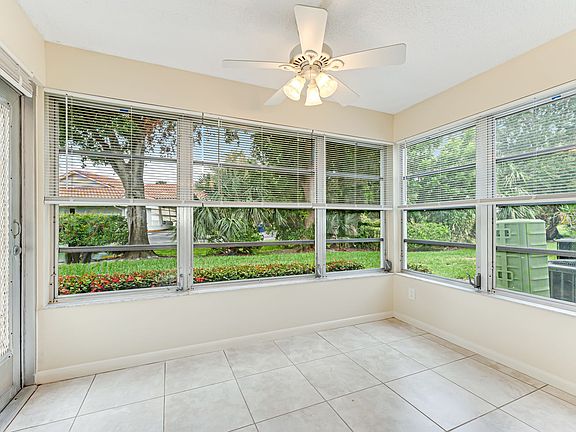 4th image of 1518 Edgewater Cir APT 2