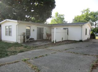 533 Imus Dr, Mishawaka, IN 46545