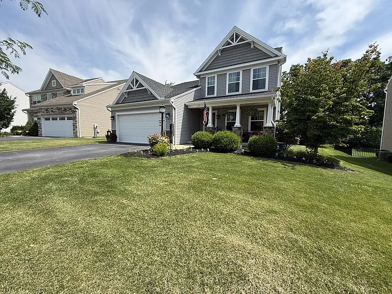 117 Deans Way — Photo 2