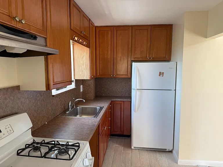 666 Sapphire St #3 — Photo 3