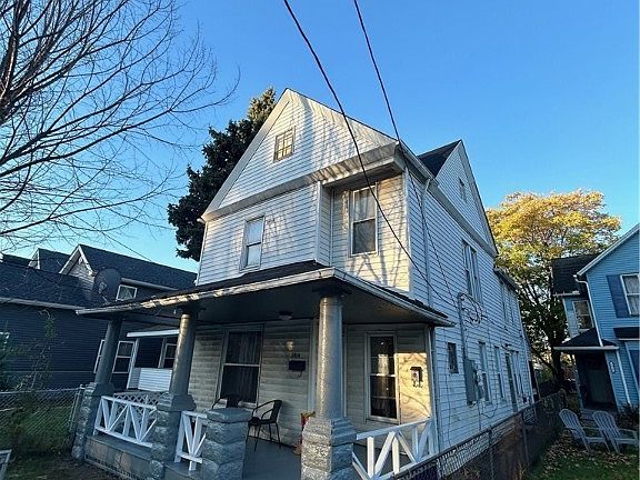 2nd image of 1914 W 58th St
