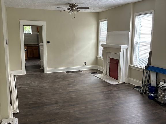 3rd image of 411-413 Berkeley Rd #411