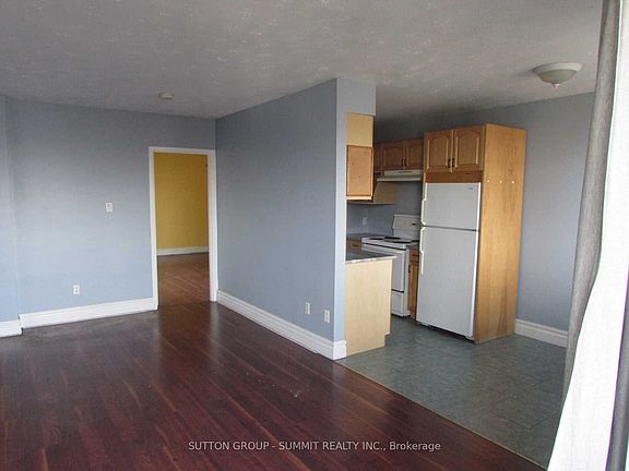 4th image of 101 Queen St S #506
