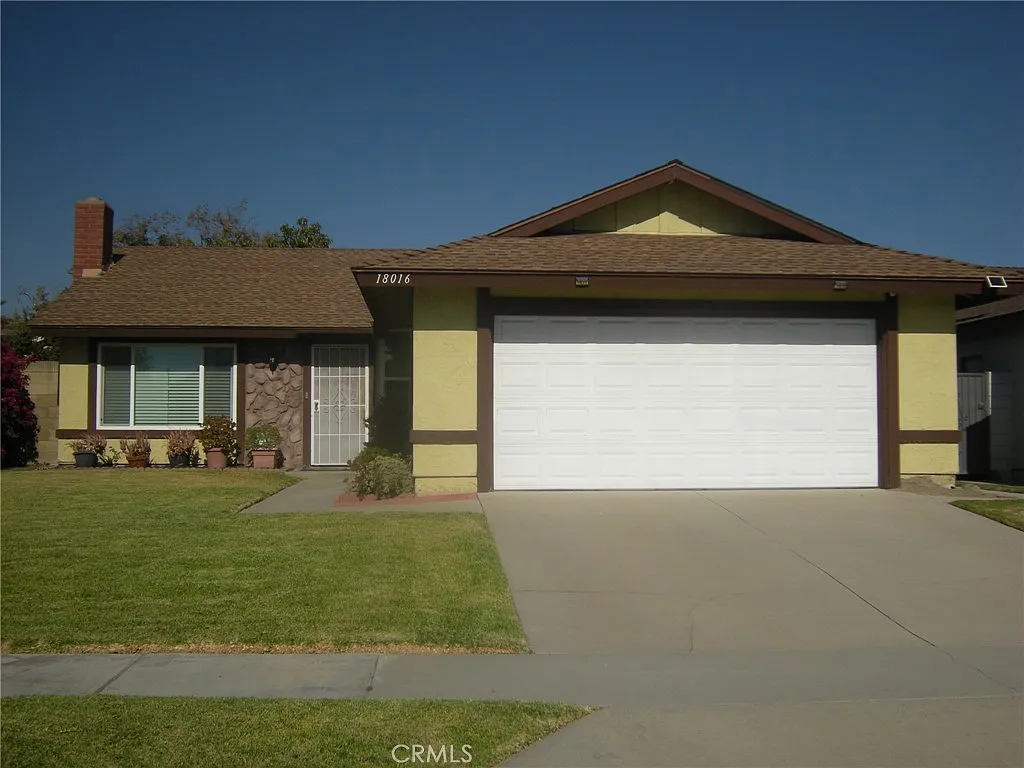4 bed, 1428 sqft, $4,200 — Photo 1