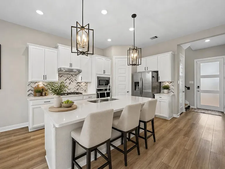 602 Sandy Bay Ln — Photo 4