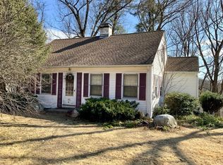 906 Northampton St, Holyoke, MA 01040