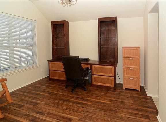 5th image of 425 Da Vinci Ln