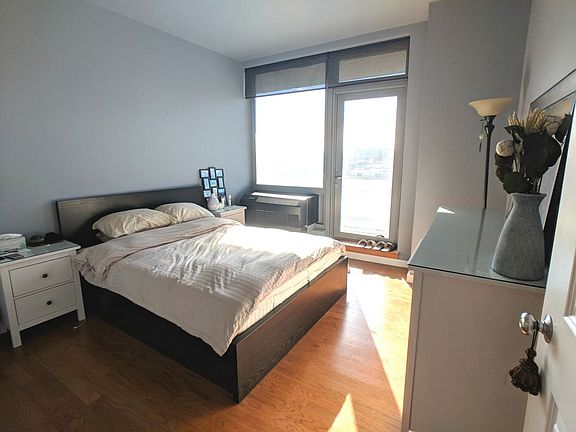 5th image of 5-49 Borden Ave #C3