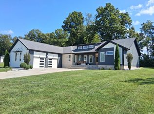 419 Summer Lake Dr, Bedford, IN 47421