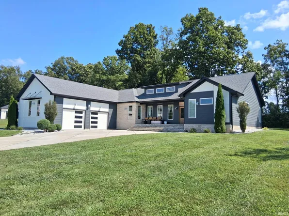 419 Summer Lake Dr, Bedford, IN 47421